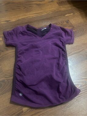 Athleta Plum V-Neck Short Sleeve Top